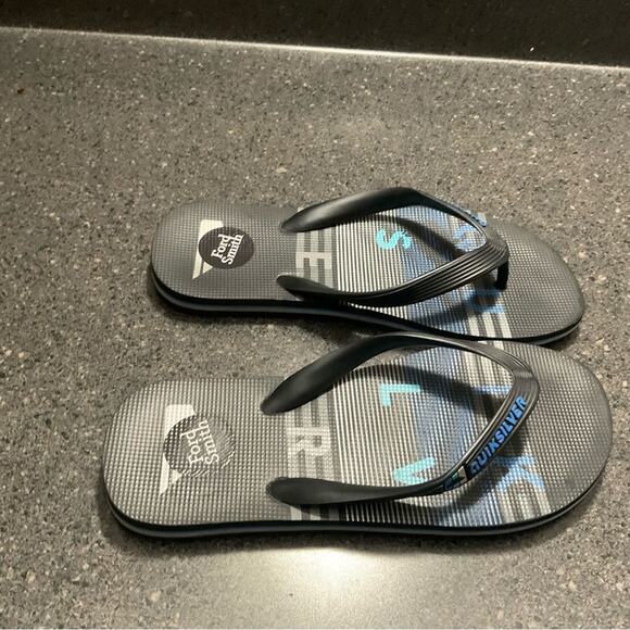 Quicksilver Molokai Slab Flip-Flops - Picture 2 of 6